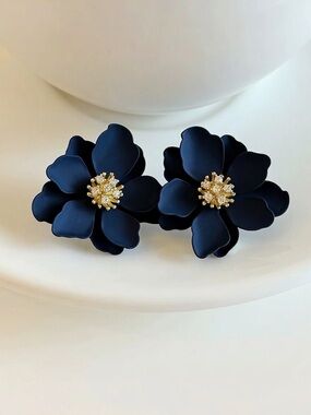 NEW Refined Niche Deep Navy Matte Flower Studs | 18K Gold Plated | S925 Posts